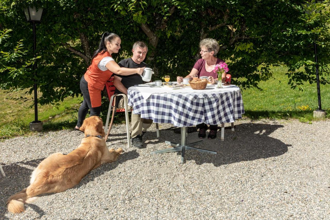 Hotel Gravas Lodge - Das Hotel Fuer Gaeste Mit Hund Vella Exterior foto